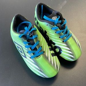 Umbro soccer shoes